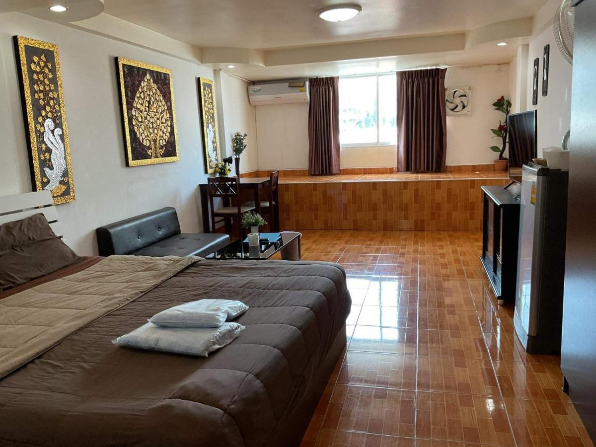 Zappa Guesthouse Pattaya Esterno foto