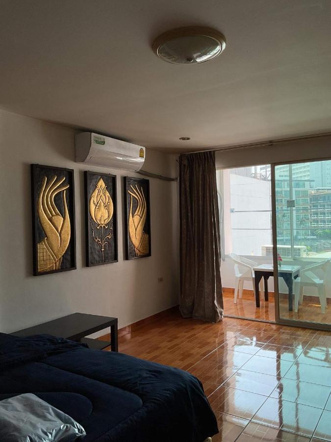 Zappa Guesthouse Pattaya Esterno foto